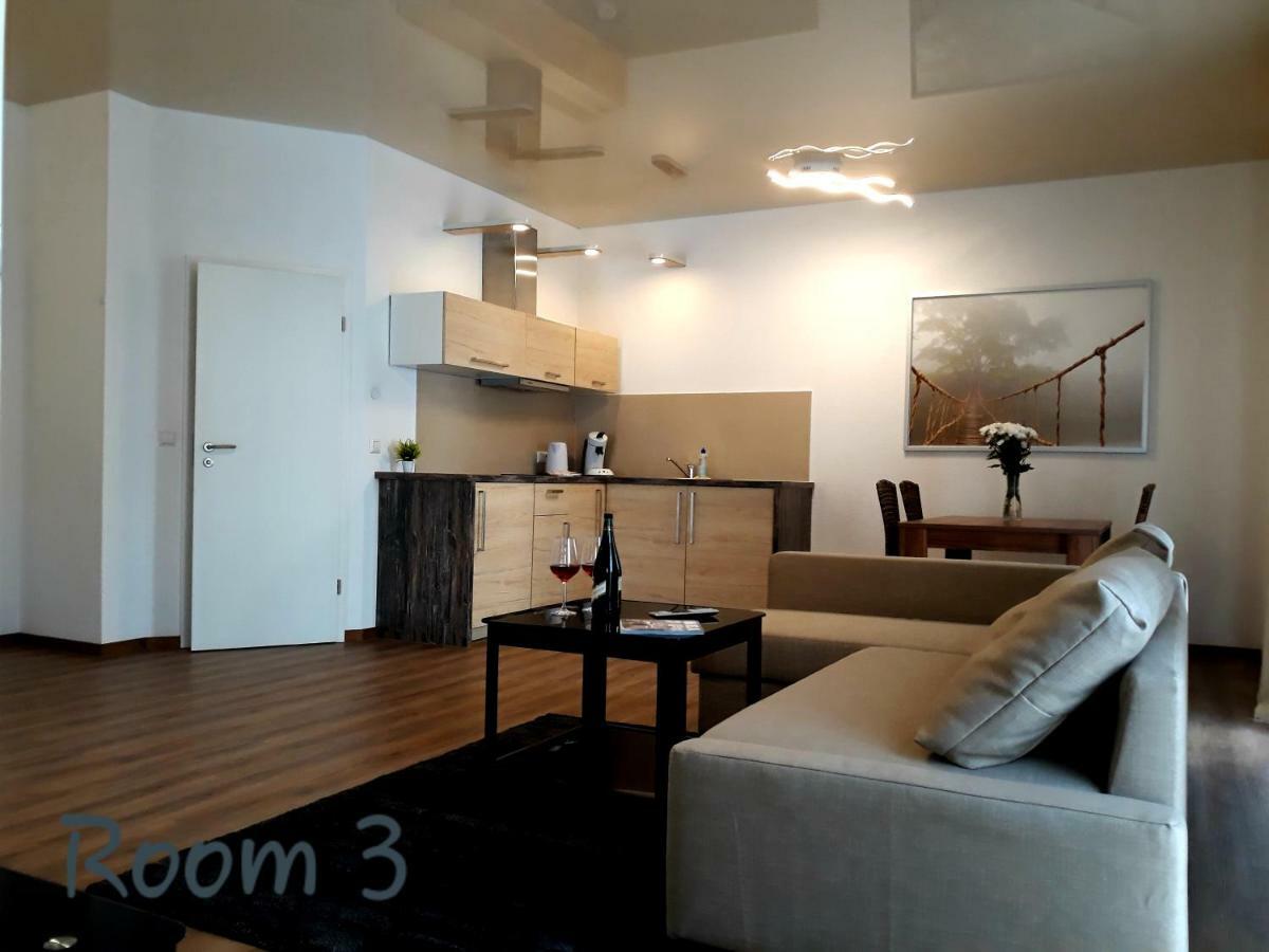 Modernes Apartment Metzingen Mittelstadt Ngoại thất bức ảnh