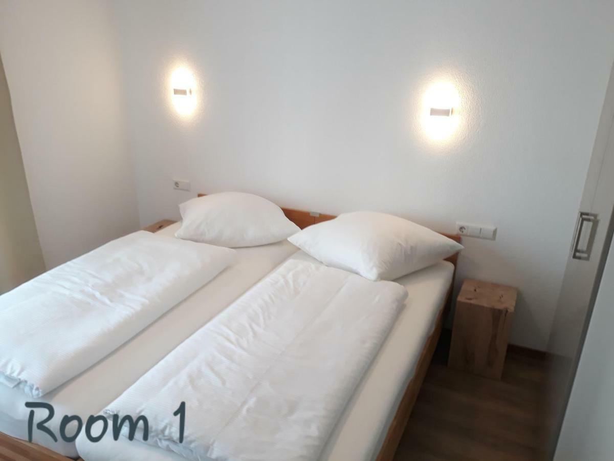 Modernes Apartment Metzingen Mittelstadt Ngoại thất bức ảnh